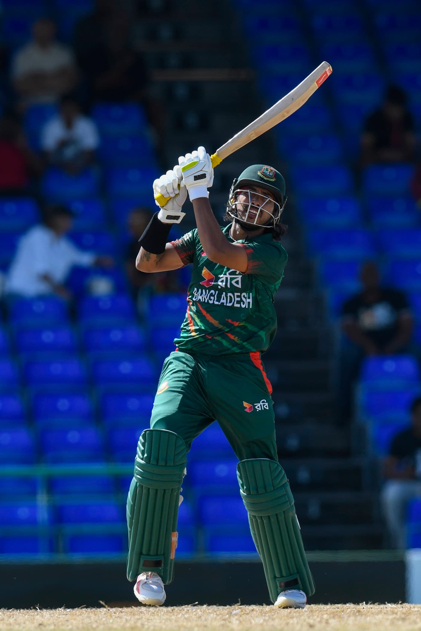 Unchanged New Zealand bat first; Soumya Sarkar replaces Afif Hossain for Bangladesh