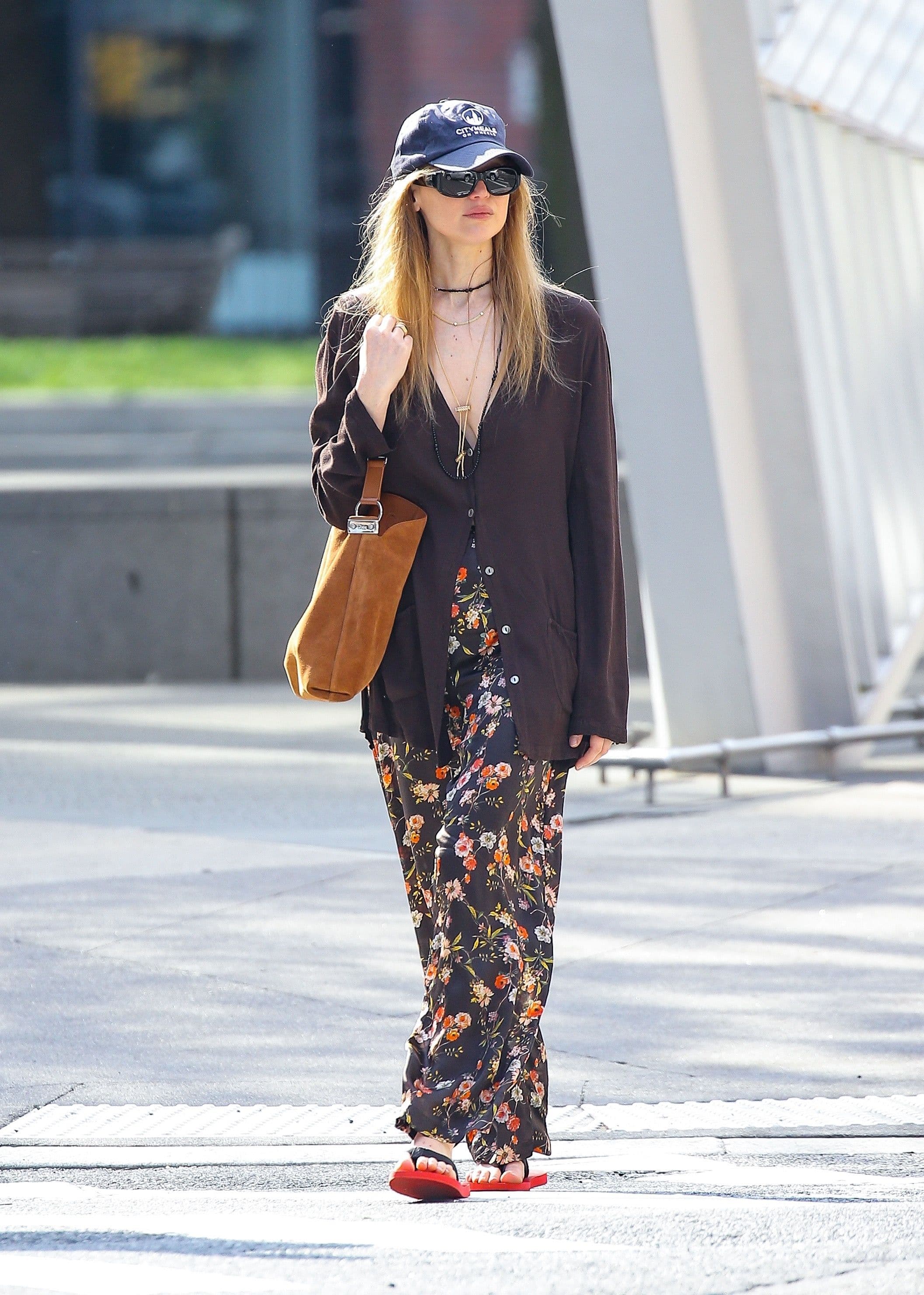 7 Flip-Flop Outfits That Don’t Sacrifice Style for Comfort