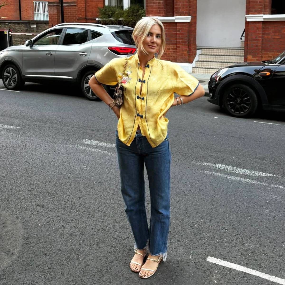 Stovepipe Jeans Are The Style of the Season—5 Sandals That Actually Look Good With Them