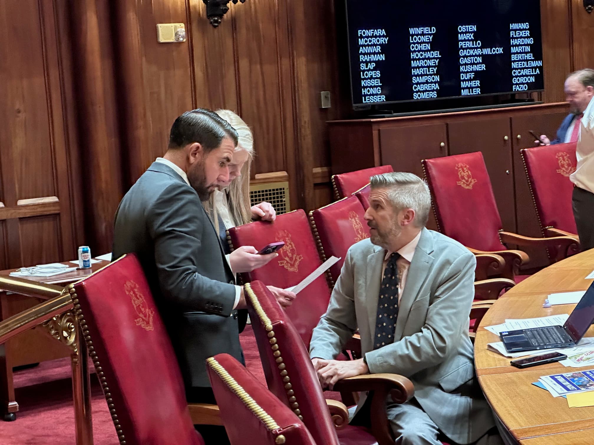 Amended AI bill passed by CT Senate after extensive questioning