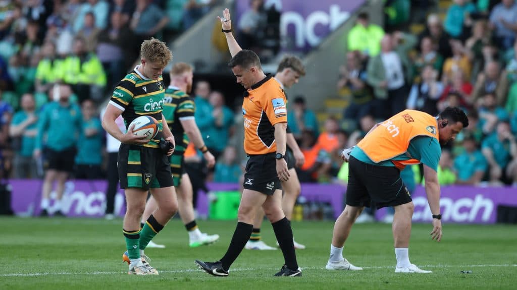 Saints leave it late again to sink Bath as England star steps up