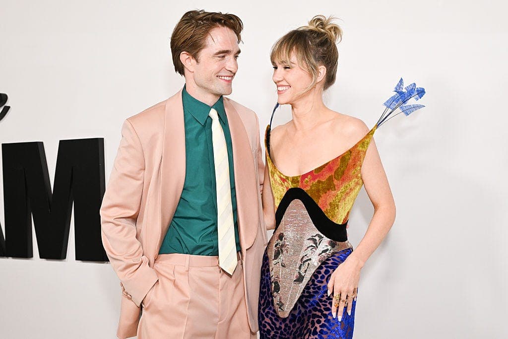 Robert Pattinson and Suki Waterhouse’s Full Relationship Timeline