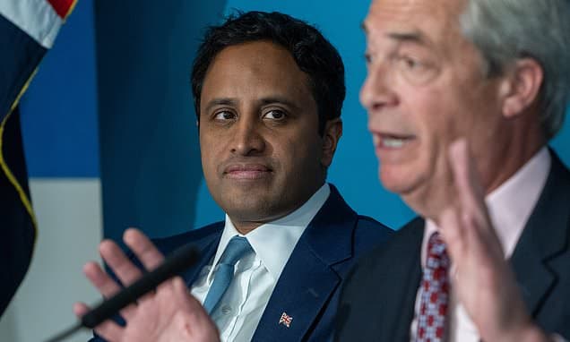 Reform says it will deport up to 400,000 asylum seekers if it wins the next election, creating 'pop up' detention centres to hold thousands