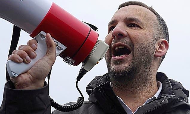 Zack Polanski's Green Party set to launch a purge of its 'mad' policies to abolish the monarchy, give migrants a free house and slash the motorway speed limit to 55mph... to stop the Daily Mail telling you about them!