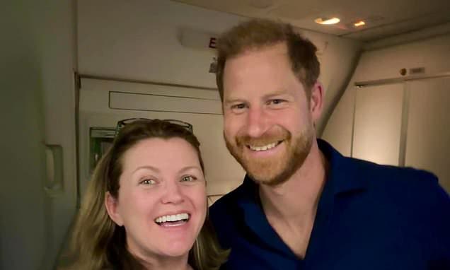 I was crying on a flight from Australia - then Prince Harry said three words I'll never forget