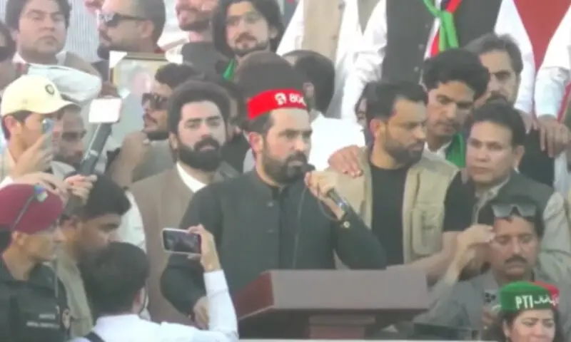 KP CM Afridi says conveyed to Imran that if he gives go-ahead, ‘we will be in Islamabad the next day’