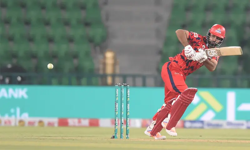 Khushdil Shah onslaught stuns Qalandars, keeps Kings’ playoff hopes alive