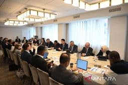 Finance minister opens direct dialogue with US business leaders