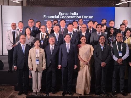 S. Korea, India to launch cross-border QR code-based payment system this year: FSC chief