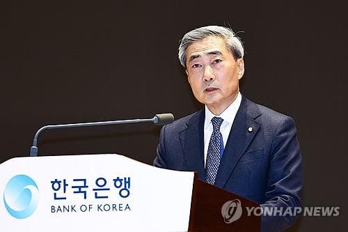 BOK chief, finance minister vows enhanced policy coordination during 1st meeting