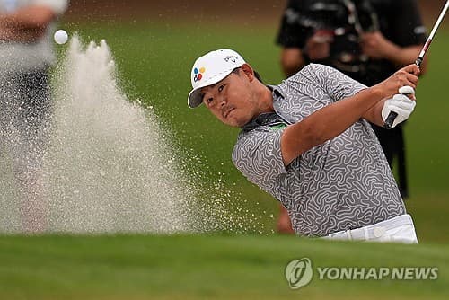 (LEAD) Kim Si-woo finishes 2 shots out of playoff on PGA Tour