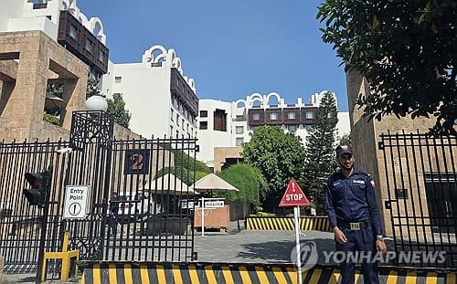 KOSPI lands above 6,400 at fresh peak on earnings prospect