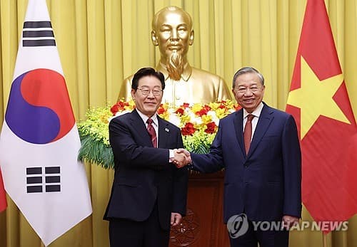 (2nd LD) S. Korea, Vietnam agree to expand cooperation in energy, supply chains