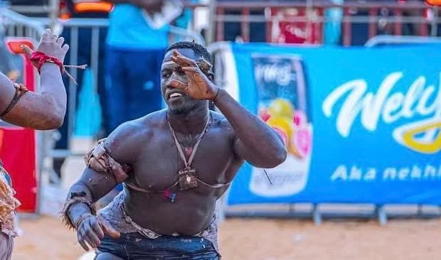 Lutte – Ada Fass venge Balla Gaye 2 sur Eumeu Sène avec la même chute