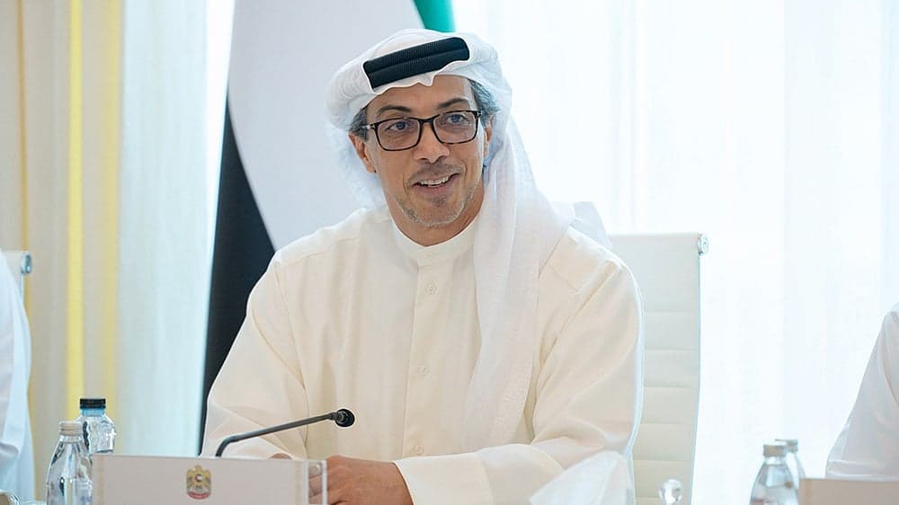 Sheikh Mansour leads strategic review of government performance