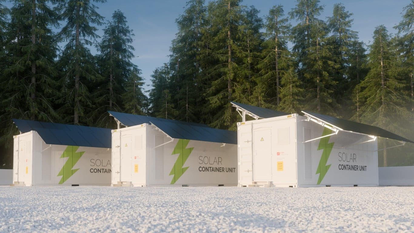 Why First Solar Stands Out Among Its Peers: Does It Belong in Your Portfolio?