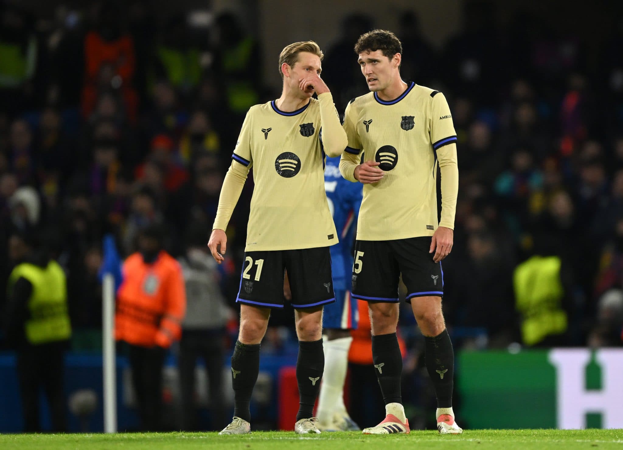 Veteran Barcelona defender expected to return to training next week