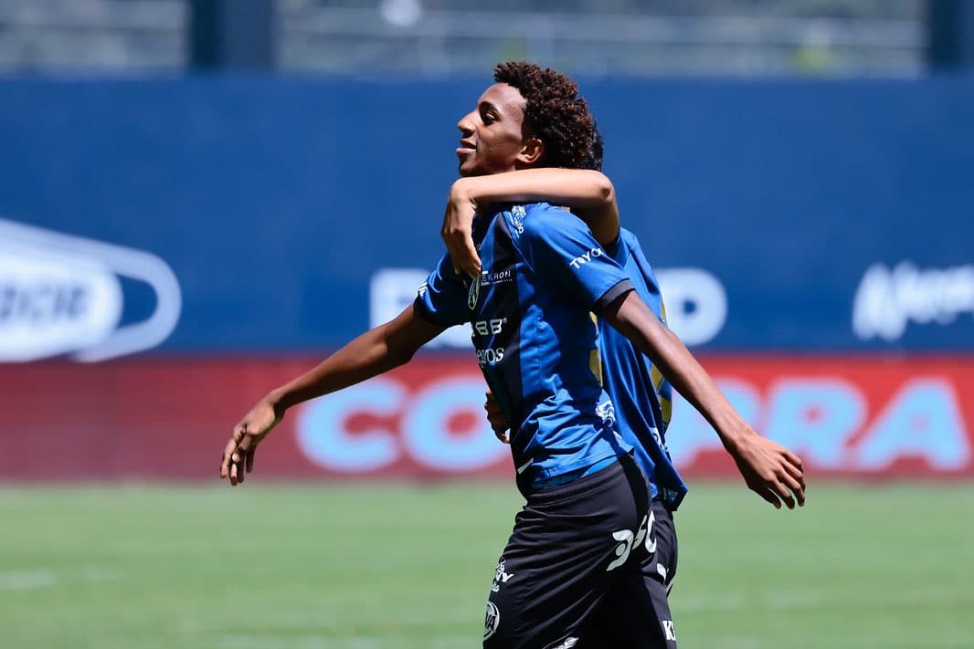 Future Arsenal twins impress at South American u17 Championship