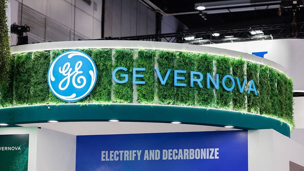GE Vernova Earnings Crush Views. AI Data Center 'Power Play' Jumps.