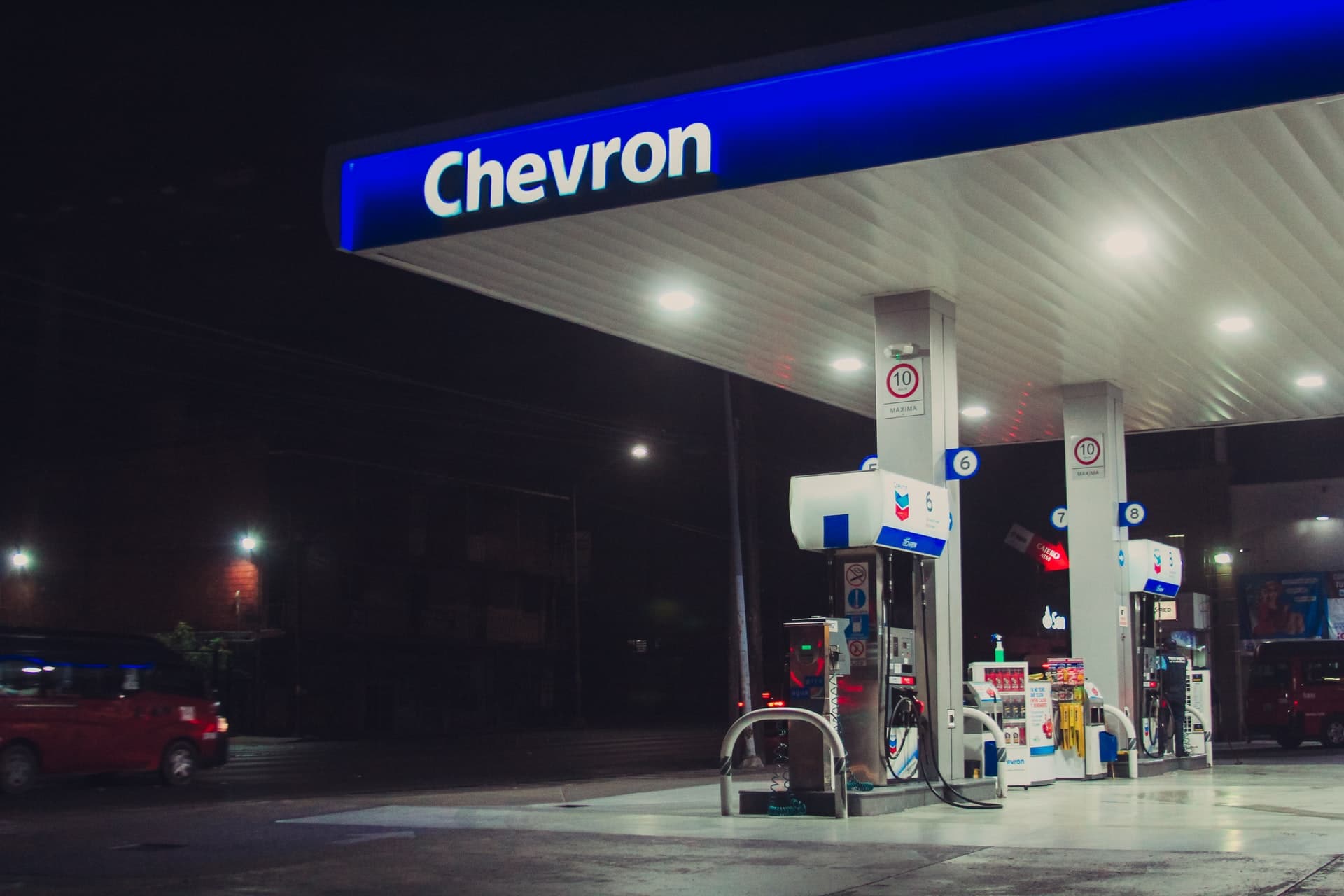 Deepening Growth Pipeline Sustains Warren Buffett’s Confidence In Chevron (CVX)