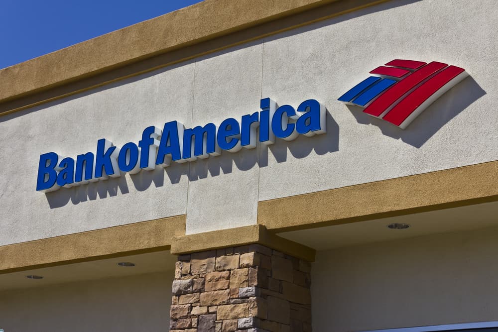 Bank of America (BAC) Remains in Warren Buffett’s Portfolio Since 2011; See Why