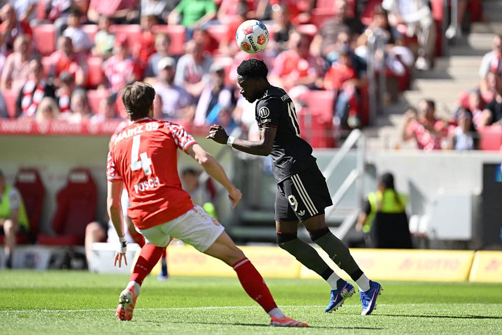 Rare sight! Bayern are being steamrolled in the Bundesliga 😲