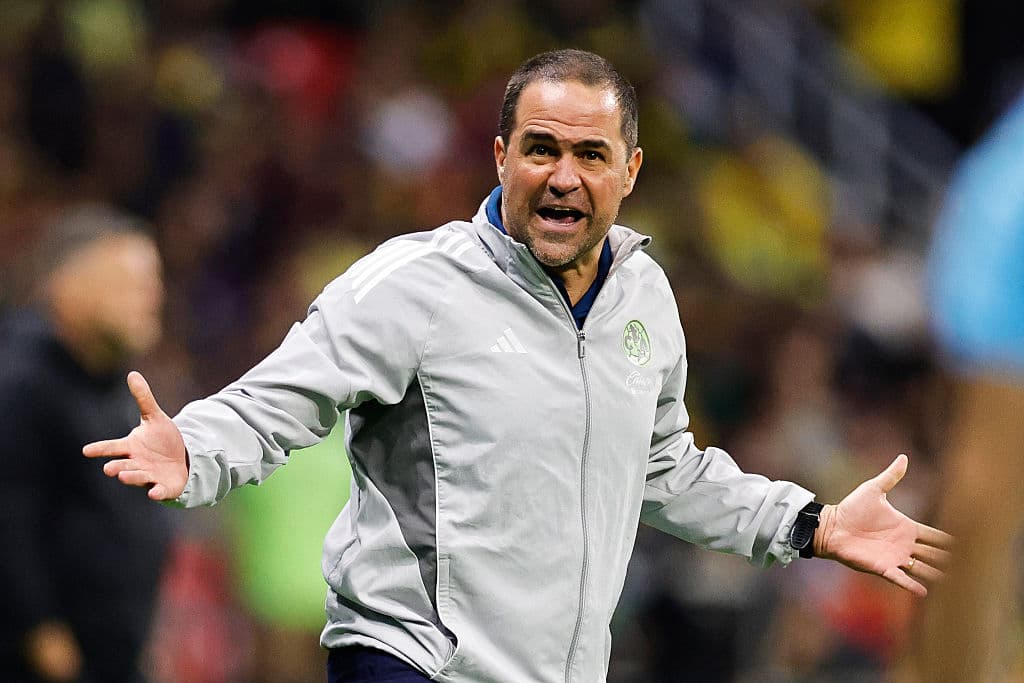 Jardine breaks silence on his América future, hits out at press