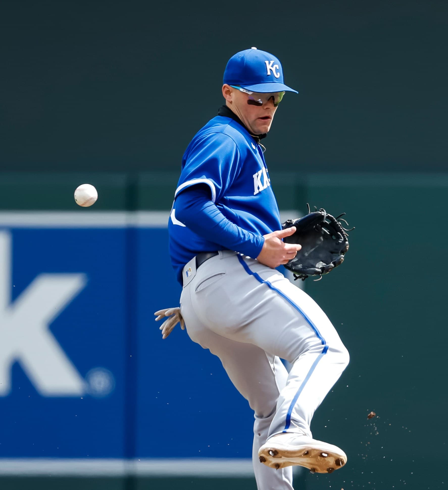 Royals lose in uninspired fashion, 7-0.