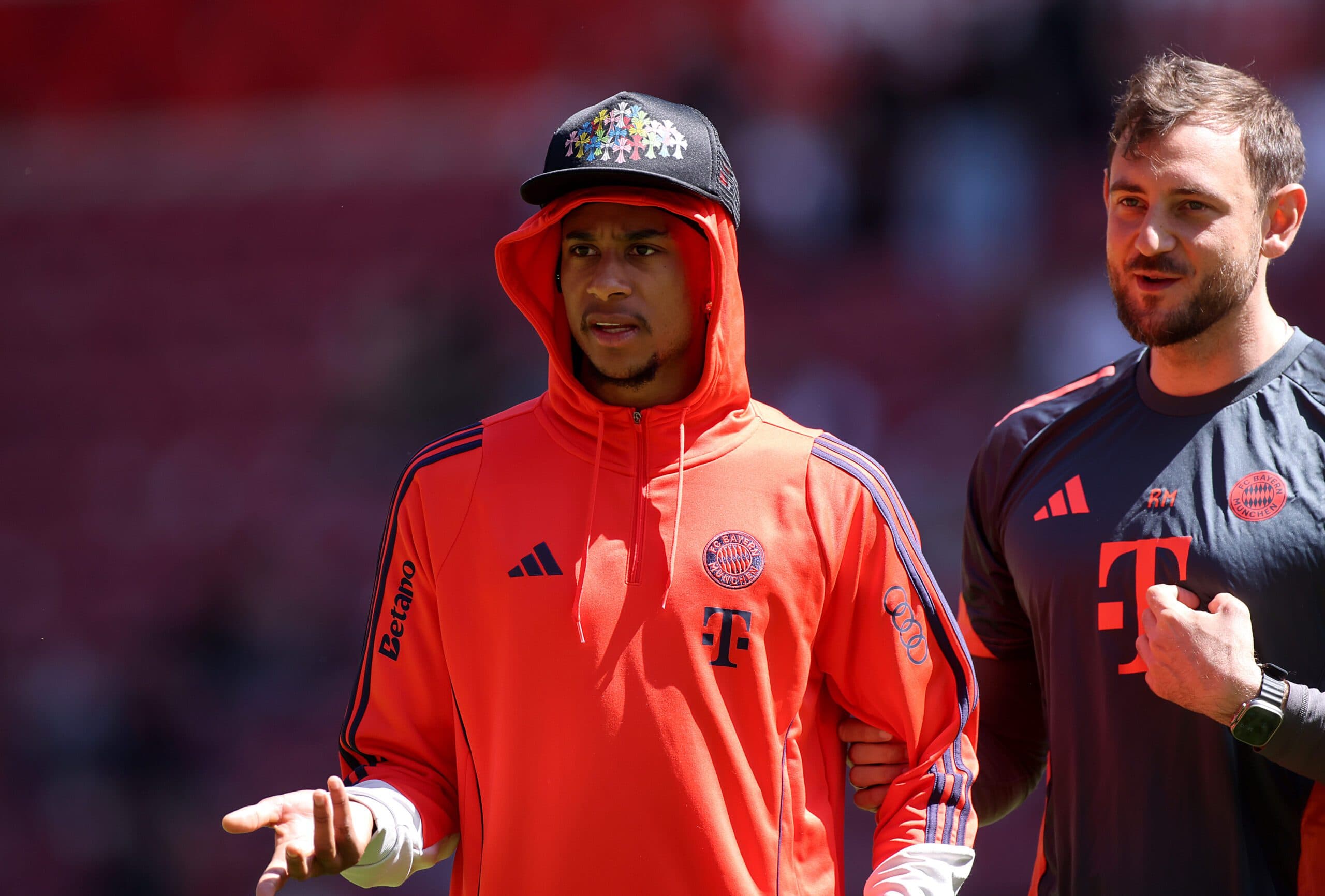 Eberl confident Olise will not leave Bayern despite Liverpool interest