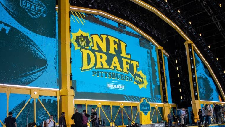 2026 NFL Draft trade tracker live updates, social media reactions from Pittsburgh