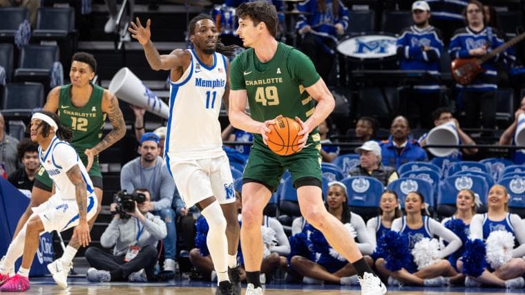 Michigan State Spartans get 7-foot-2 center in transfer portal commitment for Tom Izzo