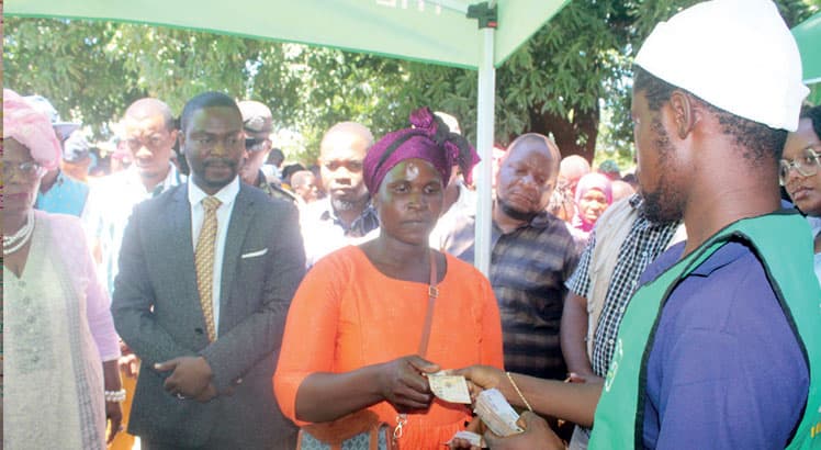 Cash transfers set to alleviate hunger in Salima District