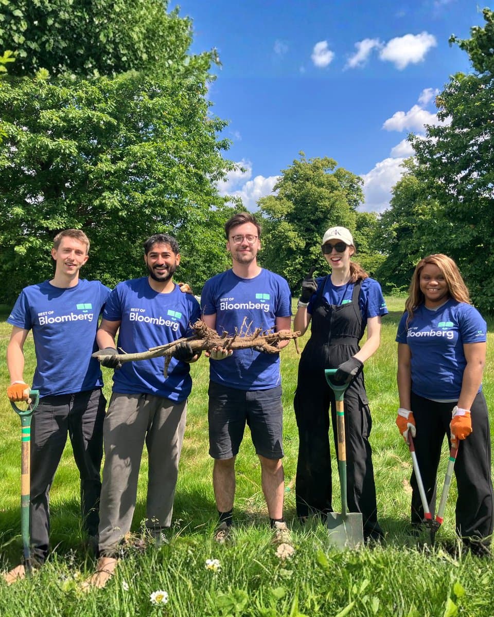 Happy #EarthDay. 🌍 Across Bloomberg, employees are taking action to support a more sustainable future. Giving back is a core part of Bloomberg's culture. From restoring habitats to revitalizing green spaces, #TeamBloomberg is volunteering year-round to support healthier local… pic.