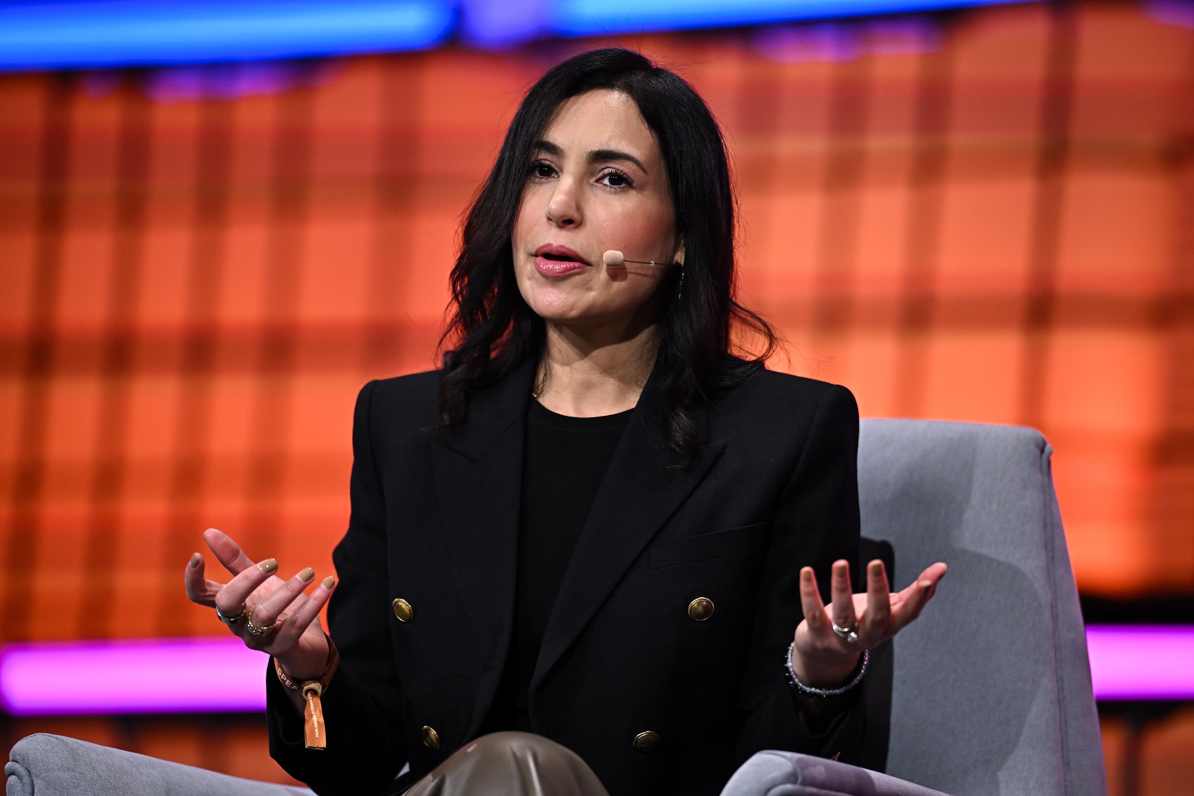 CEOs should be 'ringing the fire alarm' on AI reorganization, Writer co-founder says