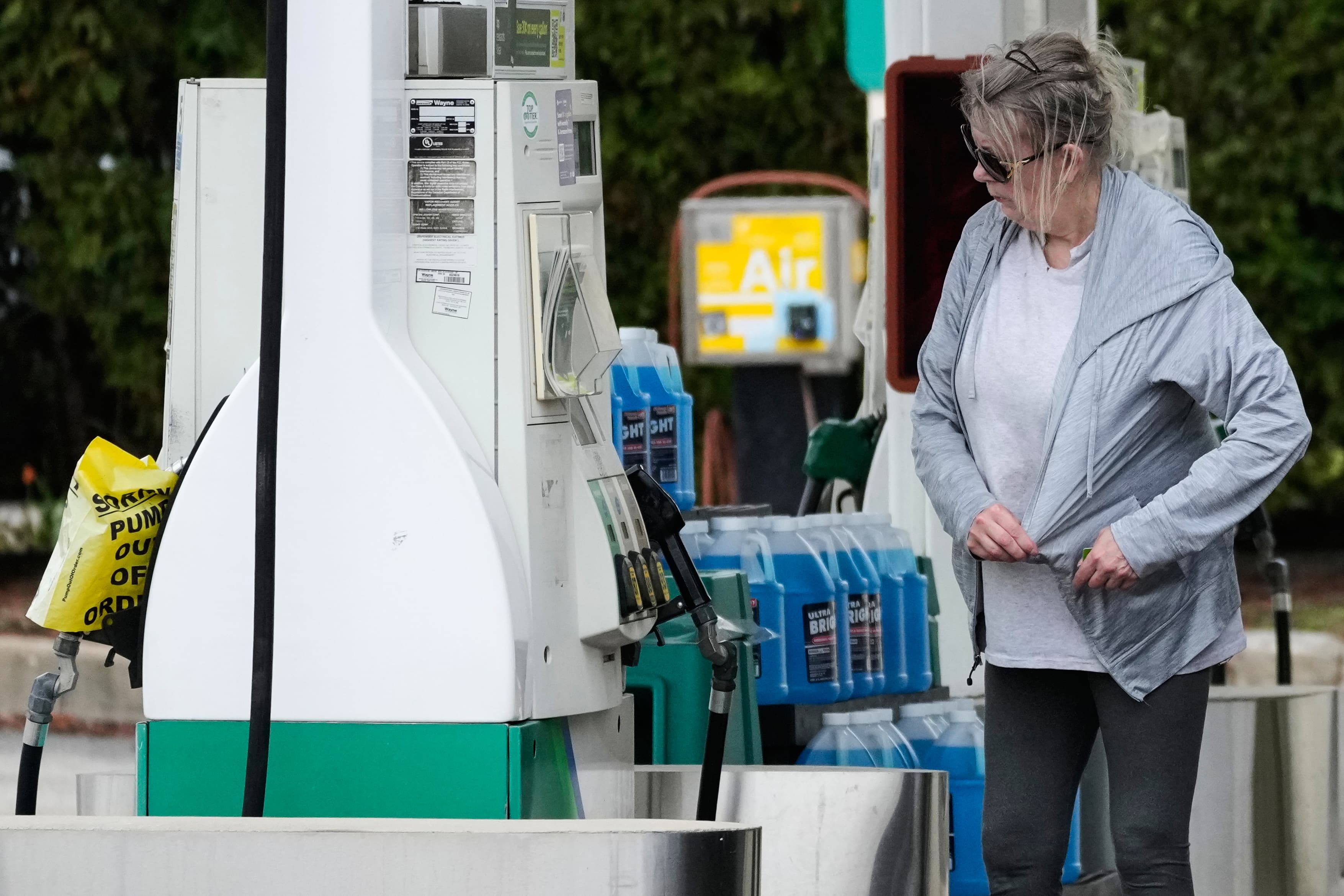 Are consumers finally cracking under the weight of $4 gas?
