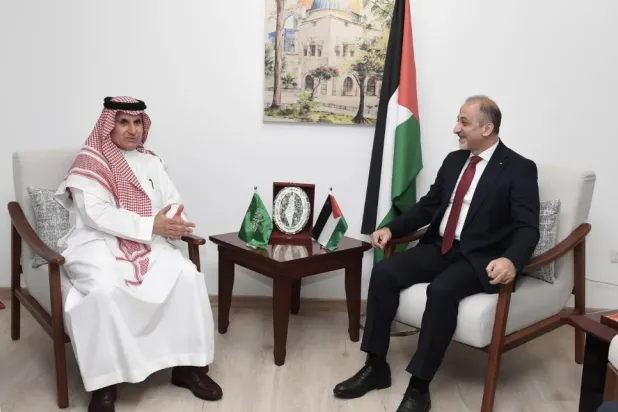 Saudi Permanent Representative to Arab League Meets with Palestinian Counterpart