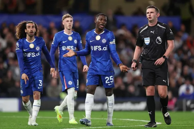 Di Matteo Says ‘Vital’ for Faltering Chelsea to Add Experience