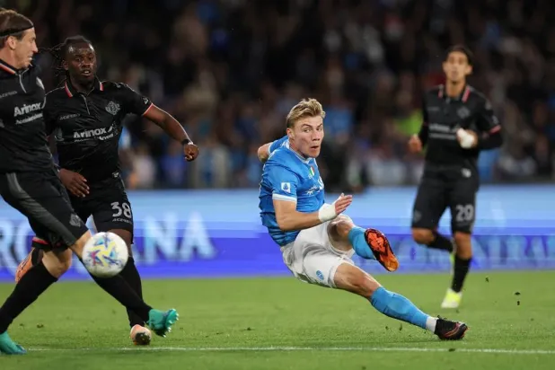 Napoli Delay Inter’s Title Celebrations with 4-0 Win Over Cremonese