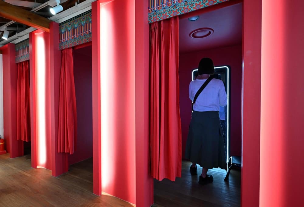 South Korea just plugged fortune telling into ‘AI shamans’ and people are loving it