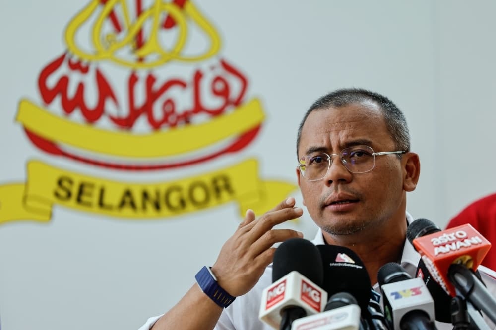 Amirudin signals intent to defend Gombak seat in GE16