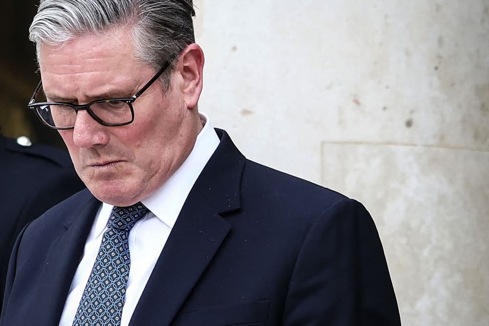 UK ministers back Starmer amid fresh calls to quit over Epstein-linked scandal