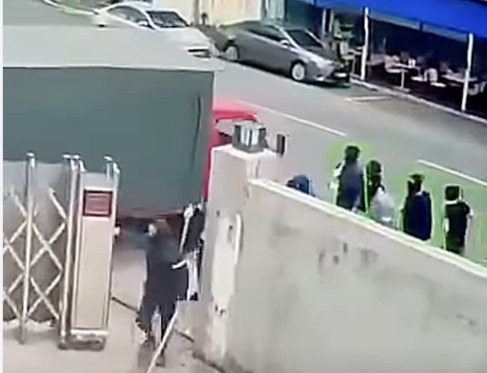 Court orders additional 10 months’ jail for 33 men who stormed Taman Shamelin KTV after previously imposing fines