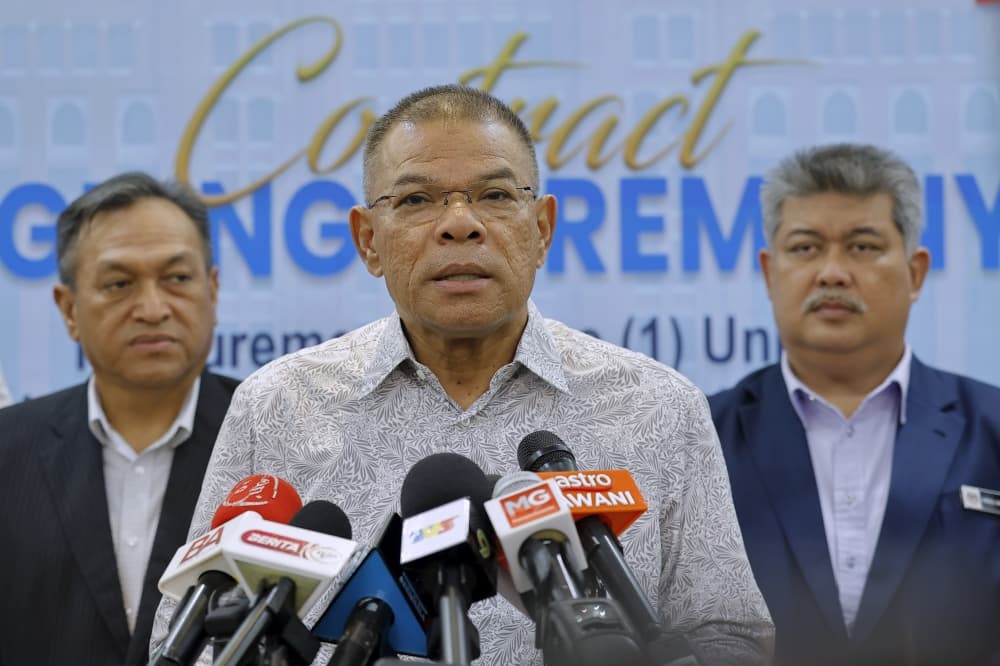 Home Ministry to probe viral incident of cop allegedly stepping on suspect’s head in Kulim