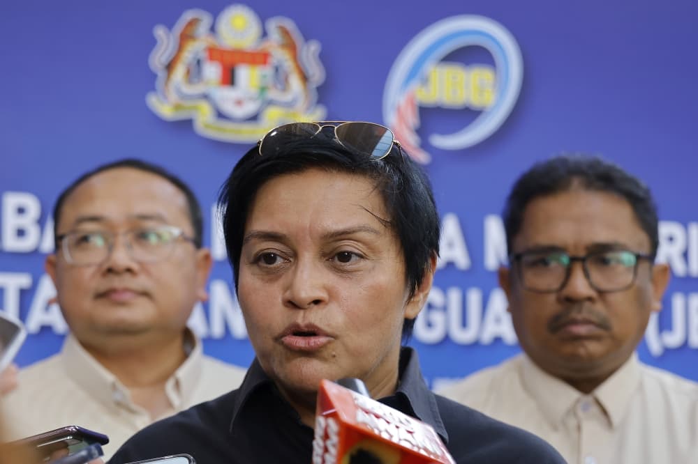 Azalina: Children, OKU among groups to get wider access to free legal aid under new law