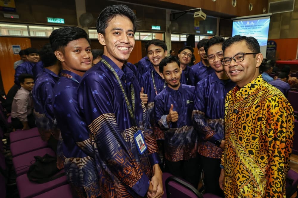 Nearly half of Malaysian bankruptcies since 2021 due to personal loan defaults, says minister