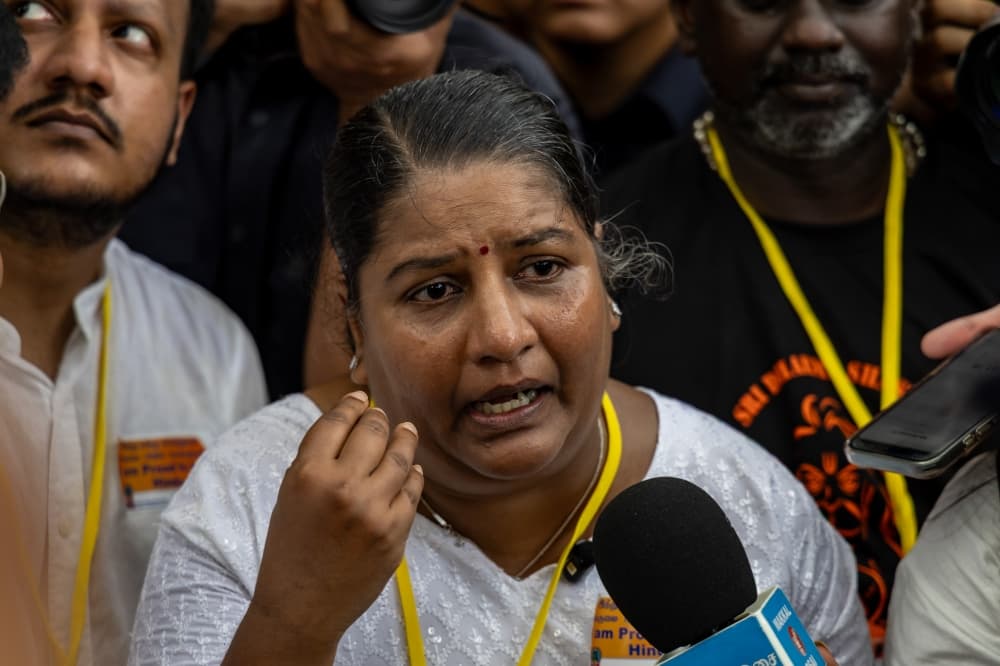 Indira Gandhi’s case: Back in court today after 17 years of countless Ipoh-KL trips in quest to reunite with daughter