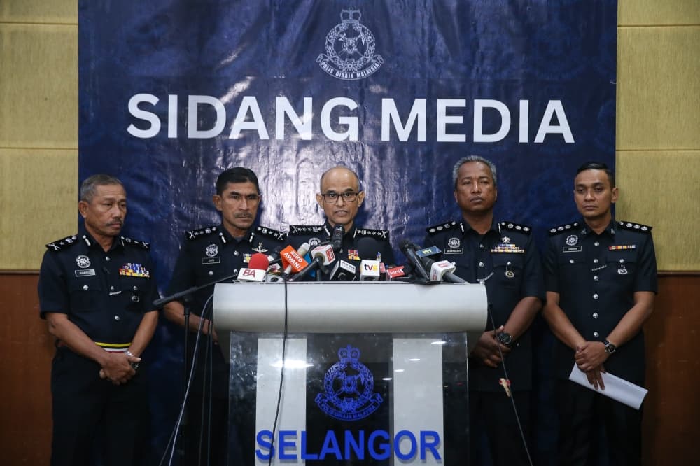 Police complete Mais defamation probe, papers with AGC for action, says Selangor top cop
