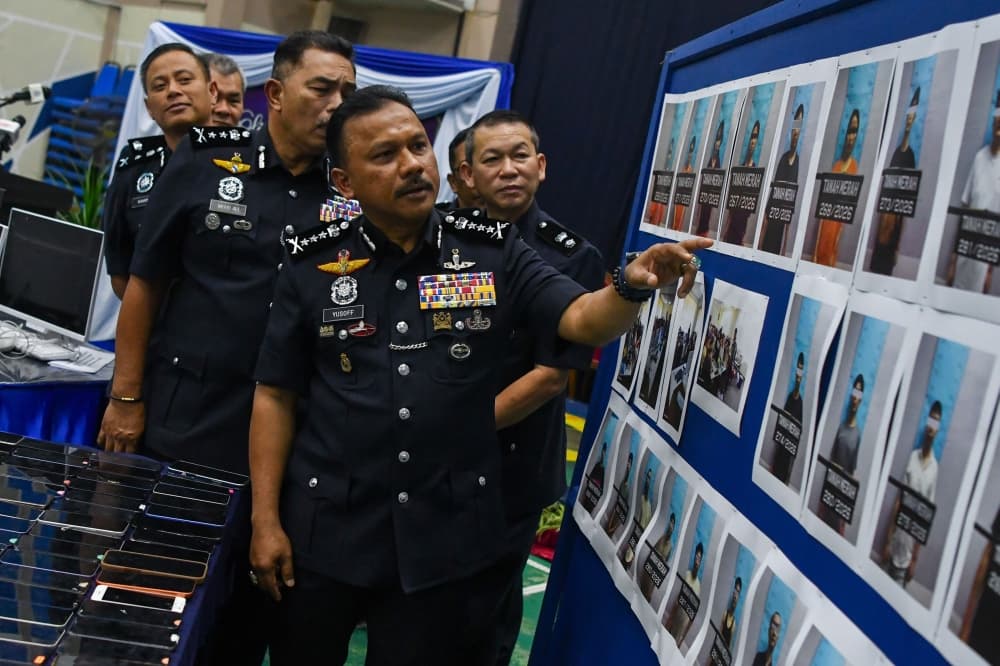 Police open probe into viral video of man mocking officers at roadblock, says Kelantan top cop