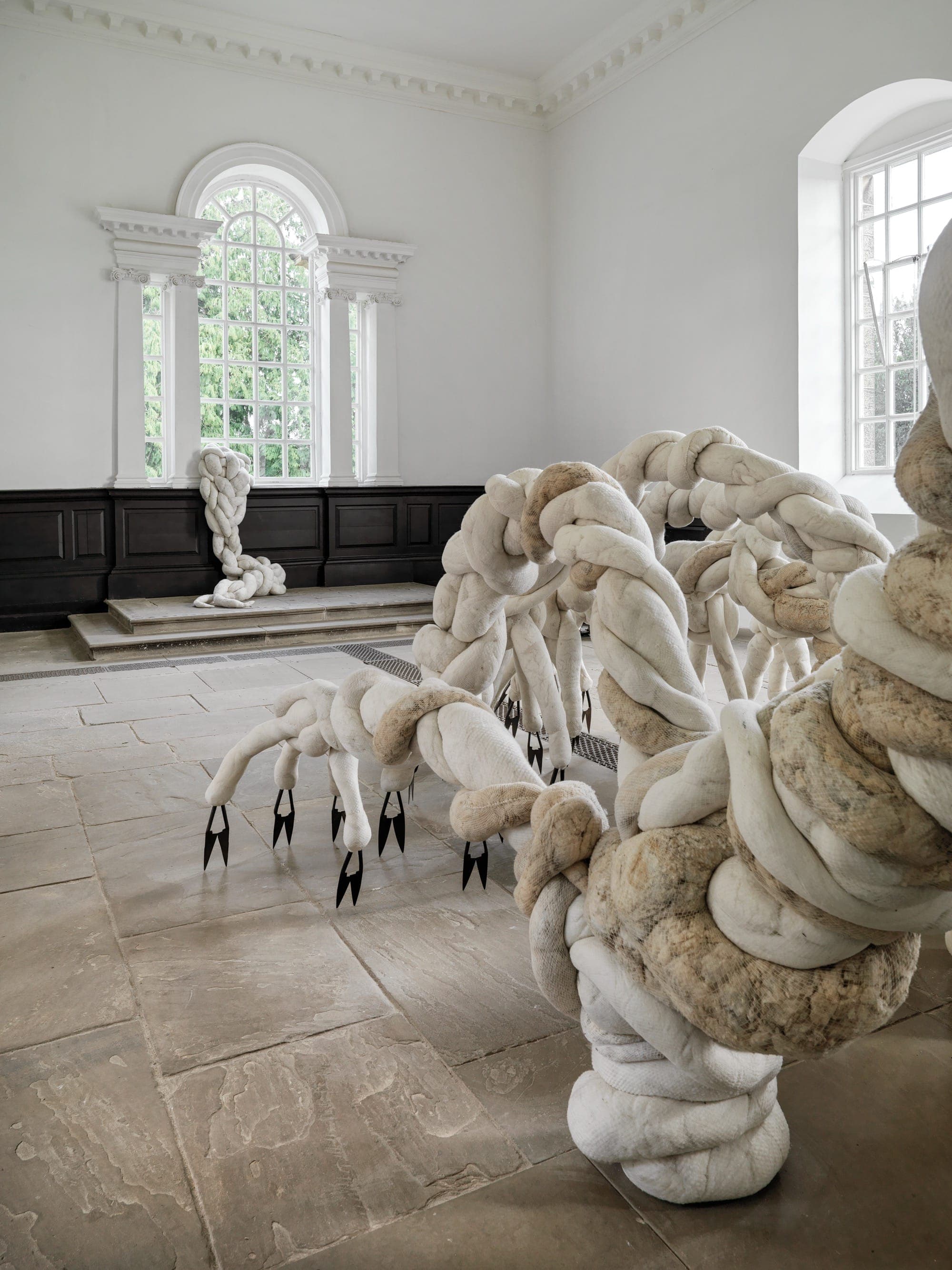 A Giant Wool Form by Nicola Turner Heaves and Skitters Through an 18th-Century Chapel