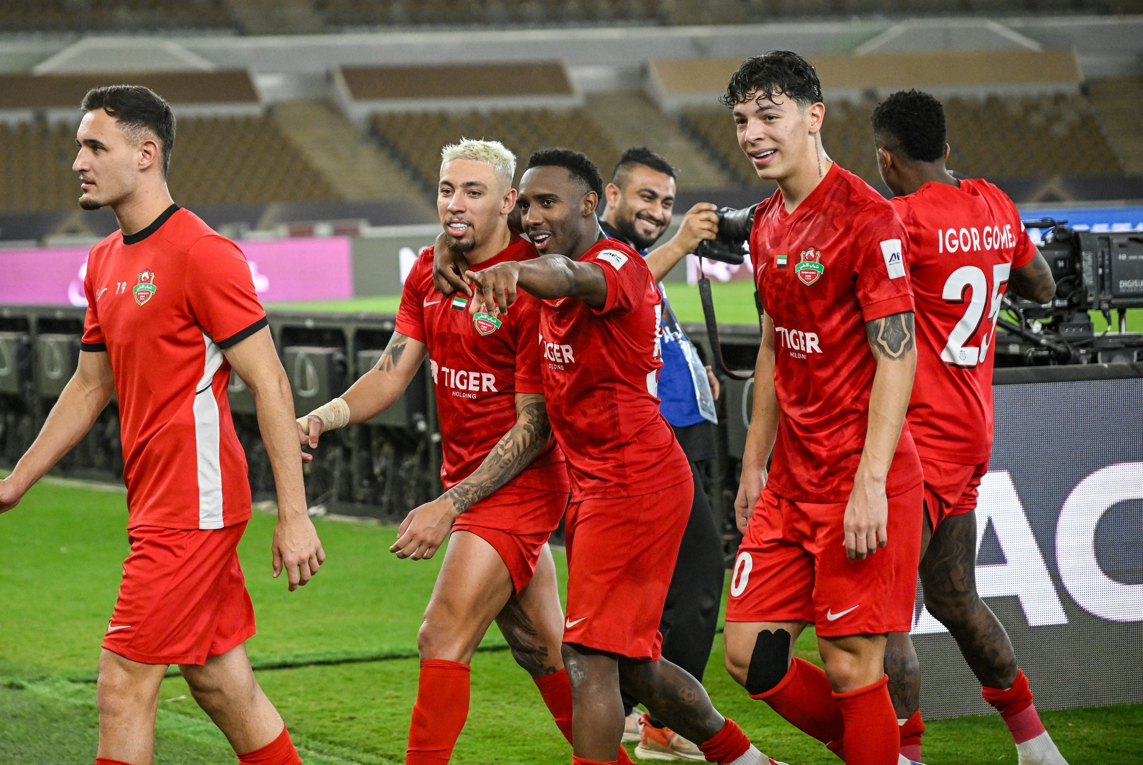 Sousa pleased to see Shabab Al Ahli pass stiff test